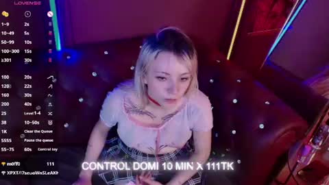 Snapshot of cloe_five chatting on 11, 6, 2026 CLOE online show from 11, 6, 2026