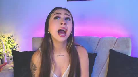 Snapshot of cloe_martinezz_ chatting on 29, 4, 2026 cloe_martinezz_ online show from 29, 4, 2026