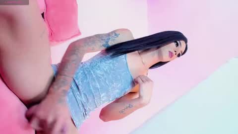 CLOE REMINTON online show from 14, 2, 2025