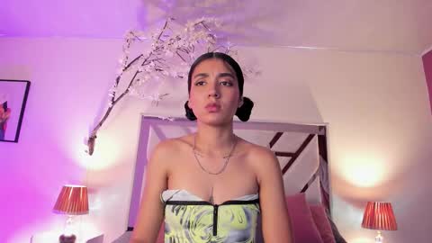 CLOE  online show from 22, 11, 2025