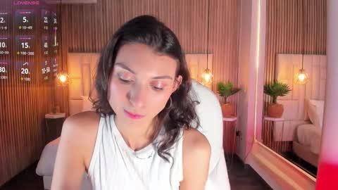 C L O E  online show from 15, 1, 2026