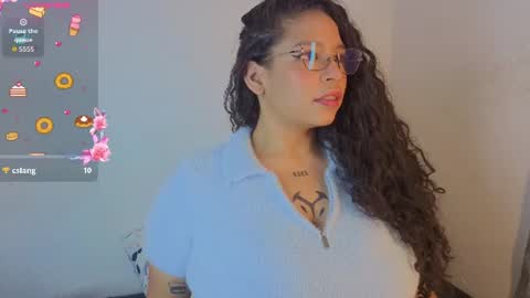 Snapshot of cloebunny_ chatting on 11, 7, 2026 Cloe Bunny online show from 11, 7, 2026