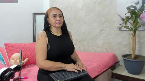 CLOE online show from 14, 11, 2025