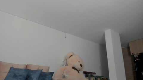 Snapshot of cloekatz_ chatting on 10, 5, 2026 Cloe Katz online show from 10, 5, 2026
