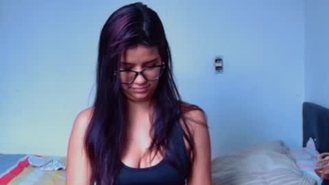 Snapshot of cluplechatur chatting on 20, 12, 2024 Meggan y Thiago online show from 20, 12, 2024