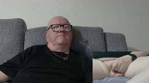 Charlie. online show from 4, 4, 2026