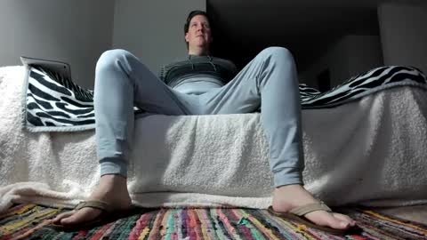 Gorgeous online show from 8, 10, 2025