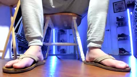 Gorgeous online show from 9, 2, 2026