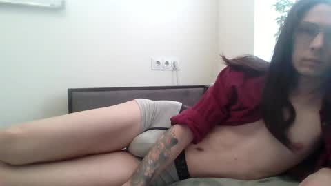 Snapshot of cocktail_fox chatting on 9, 5, 2026 June online show from 9, 5, 2026