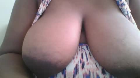 Snapshot of coco_vibes chatting on 28, 4, 2026 Zuri online show from 28, 4, 2026