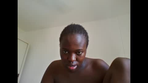 Snapshot of coco_vixen9 chatting on 14, 4, 2026 coco vixen9 online show from 14, 4, 2026