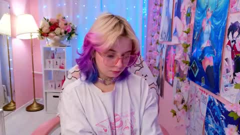 Mia online show from 19, 11, 2025