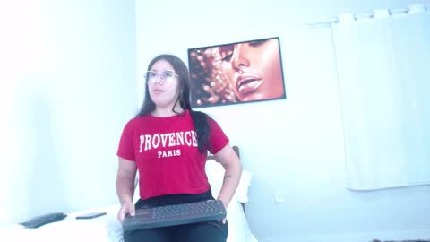 coconutt_oil online show from 9, 2, 2026