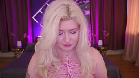 Snapshot of cocosecretss chatting on 25, 2, 2026 onlyfans amyleyy online show from 25, 2, 2026