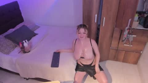 Snapshot of cocovolkovva chatting on 21, 2, 2025 cocovolkovva online show from 21, 2, 2025