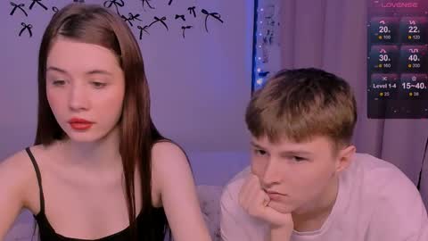 Snapshot of coddleweeper chatting on 18, 4, 2026 Hello guys my name is Coddle online show from 18, 4, 2026