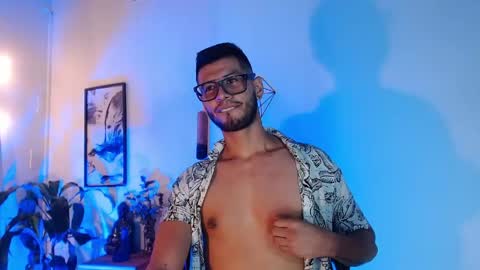 Snapshot of colby_smit chatting on 7, 5, 2026 Colby online show from 7, 5, 2026