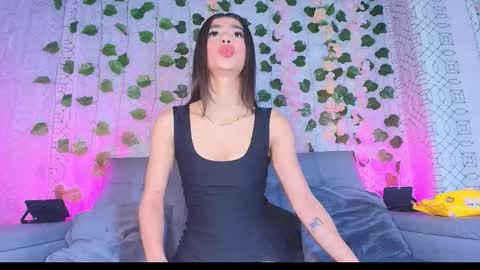 colett online show from 25, 10, 2025