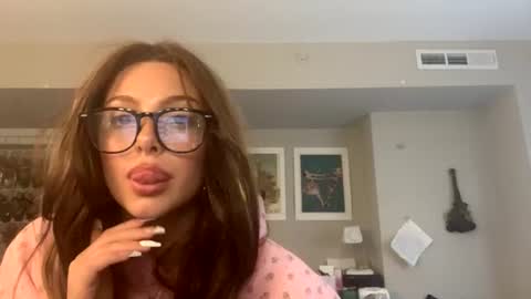 Snapshot of colettewhitmore chatting on 9, 7, 2026 Colette online show from 9, 7, 2026