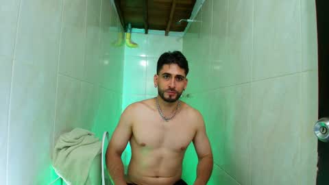 Snapshot of colin_stone chatting on 3, 10, 2025 colin_stone online show from 3, 10, 2025