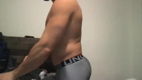 collegeboy3118 online show from 9, 1, 2025