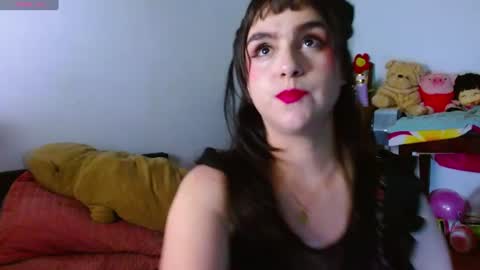 Snapshot of collette_beaufoy chatting on 4, 7, 2026 Collette online show from 4, 7, 2026