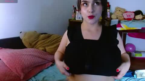 Snapshot of collette_beaufoy chatting on 10, 7, 2026 Collette online show from 10, 7, 2026