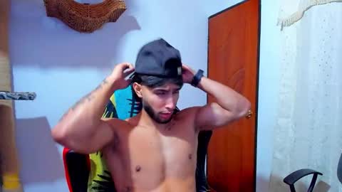 Snapshot of collins_emmett chatting on 14, 2, 2026 EMMETT COLLINS online show from 14, 2, 2026