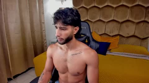 Snapshot of collins_emmett chatting on 2, 4, 2026 EMMETT COLLINS online show from 2, 4, 2026