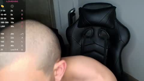 Snapshot of colombianmuscle8 chatting on 12, 1, 2025 colombianmuscle8 online show from 12, 1, 2025