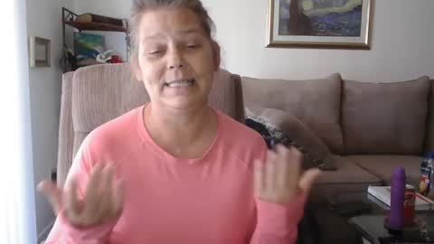 Snapshot of comebackpussy chatting on 13, 12, 2024 comeback pussy online show from 13, 12, 2024