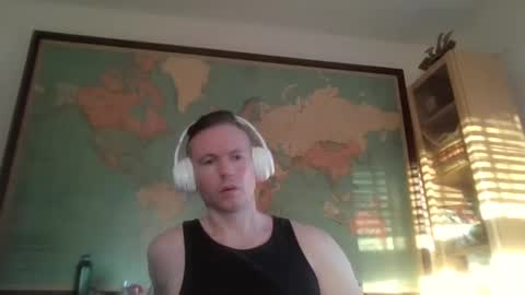 Snapshot of comecontrol chatting on 3, 3, 2025 comecontrol online show from 3, 3, 2025