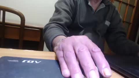 Snapshot of comemivuoi2 chatting on 4, 3, 2026 comemivuoi2 online show from 4, 3, 2026