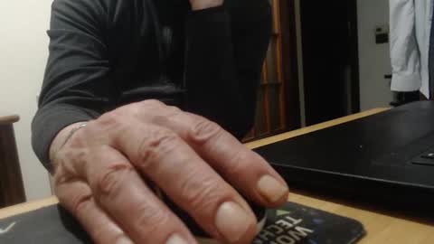 Snapshot of comemivuoi2 chatting on 5, 4, 2026 comemivuoi2 online show from 5, 4, 2026