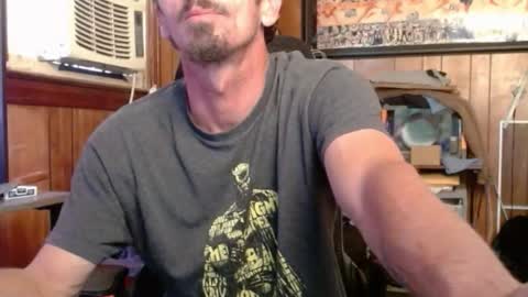 Nelson or ComicKing and sometime Peachy143 online show from 26, 11, 2025