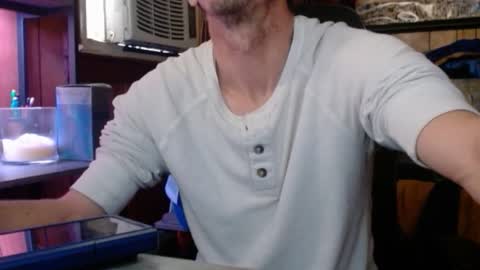 Nelson or ComicKing and sometime Peachy143 online show from 20, 12, 2025