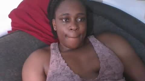 Snapshot of comicalcara chatting on 20, 2, 2025 Cara online show from 20, 2, 2025