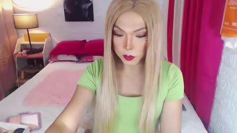 QUEEN SABRINA online show from 6, 1, 2026