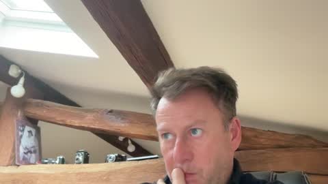 Snapshot of compay69 chatting on 17, 12, 2024 compay69 online show from 17, 12, 2024