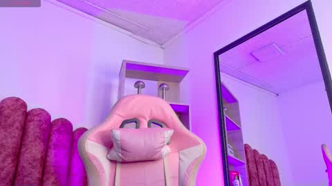 conejita_420_ online show from 19, 12, 2025