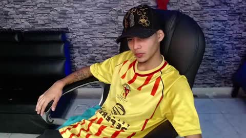 Snapshot of coney_boy chatting on 19, 2, 2025 Coney online show from 19, 2, 2025