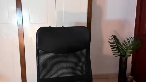 conielaurenth online show from 23, 9, 2025