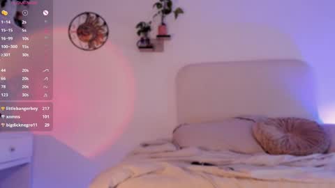 Snapshot of connie_deep chatting on 9, 3, 2025 connie online show from 9, 3, 2025