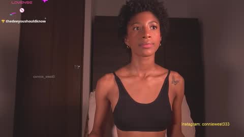 Snapshot of connie_west0 chatting on 21, 9, 2025 independent model online show from 21, 9, 2025