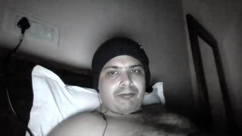 Cool Breeze09 online show from 9, 1, 2025