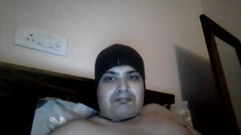 Cool Breeze09 online show from 28, 2, 2025