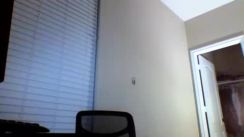 Snapshot of cooldude122222 chatting on 4, 12, 2024 cooldude122222 online show from 4, 12, 2024