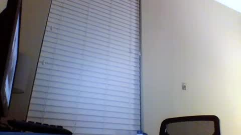 cooldude122222 online show from 28, 2, 2025