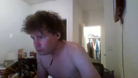 Snapshot of cooldude122222 chatting on 17, 9, 2025 cooldude122222 online show from 17, 9, 2025