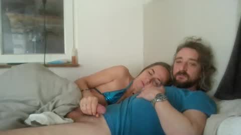 Snapshot of coolnsexy22 chatting on 23, 2, 2025 Couple22 online show from 23, 2, 2025